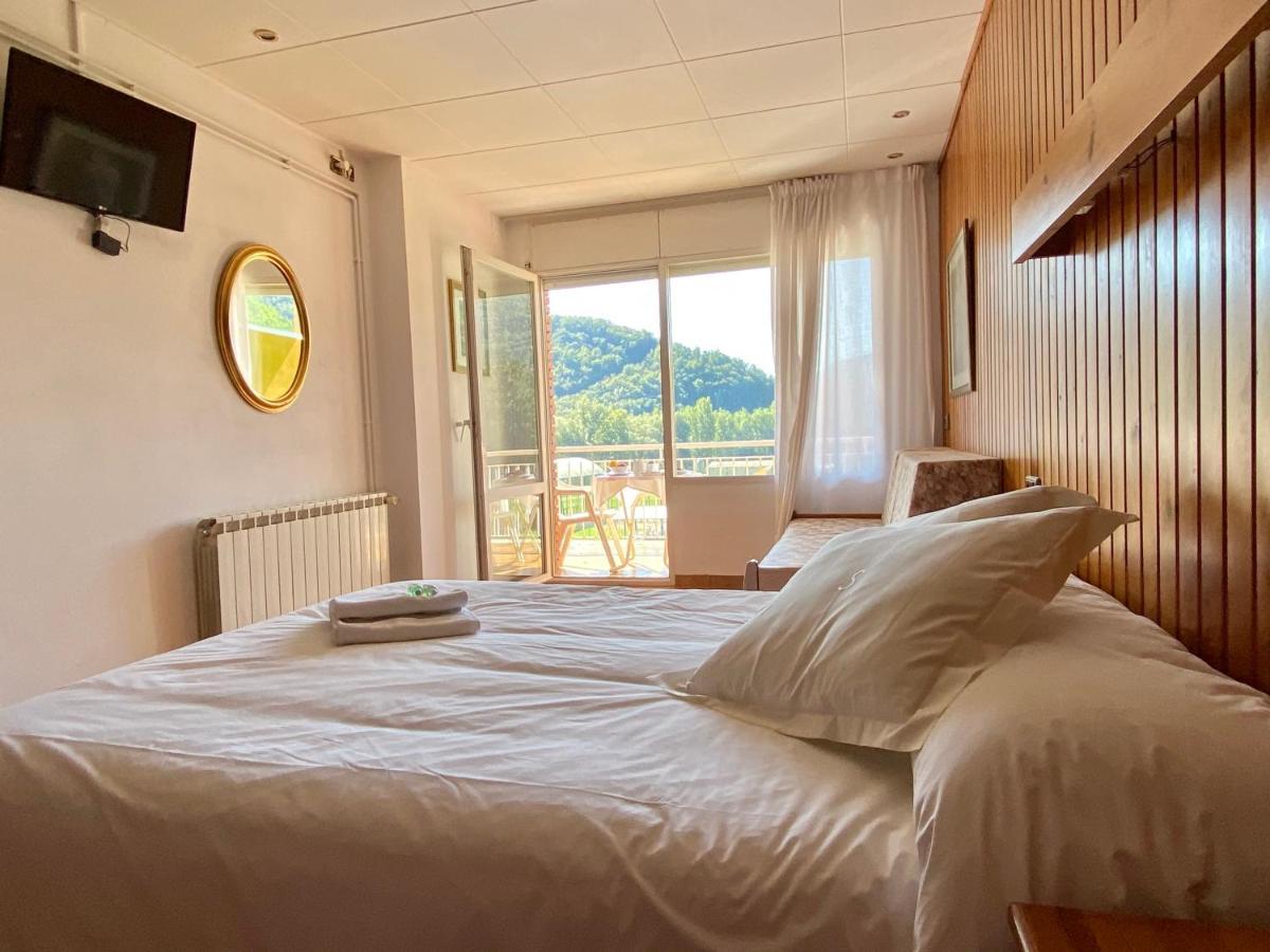 Hotel Solana Del Ter Ripoll Buitenkant foto