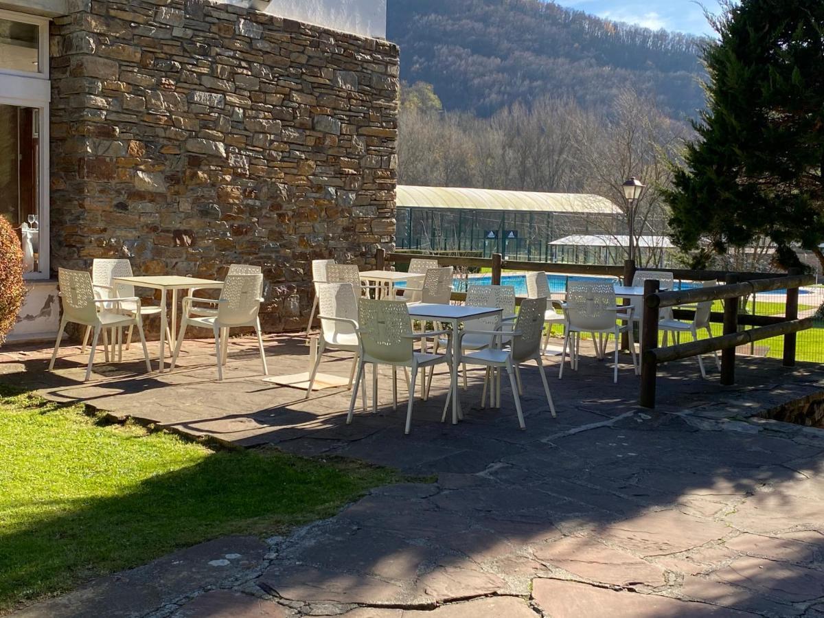 Hotel Solana Del Ter Ripoll Buitenkant foto