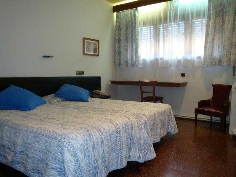 Hotel Solana Del Ter Ripoll Buitenkant foto